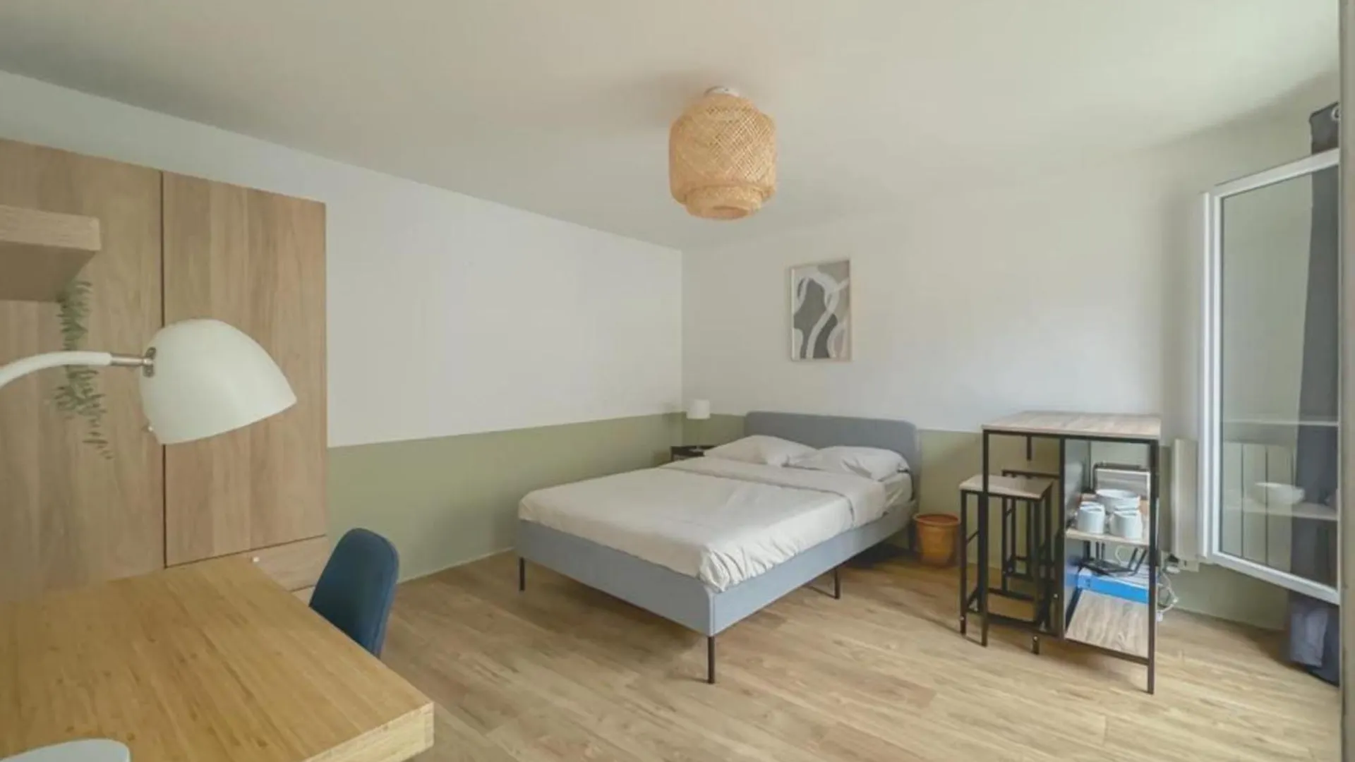 Flexliving - - Echiquier * Paris